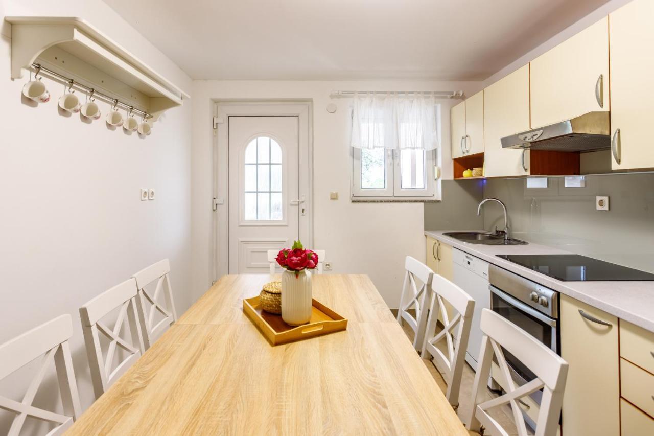 فيلا Casa Di Oliva-House With Heated Pool & Jacuzzi In Trilj, Croatia المظهر الخارجي الصورة