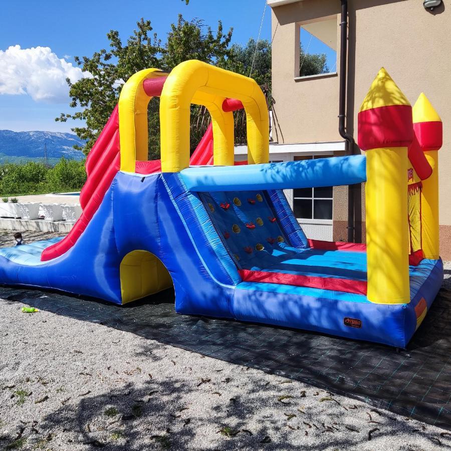 فيلا Casa Di Oliva-House With Heated Pool & Jacuzzi In Trilj, Croatia المظهر الخارجي الصورة